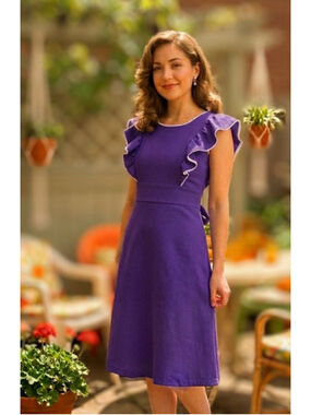 Vintage 1970s Ruffle Sleeve Midi Dress – Purple with White Trim ✨